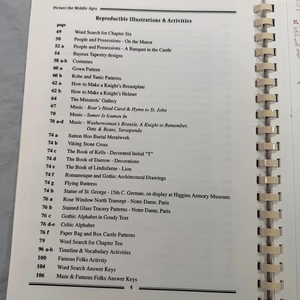 Picture‎ the Middle Ages Resource Book Linda Honan Higgins Armory Museum 1996
